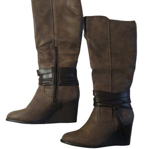 Maurice's Women's Brown Knee High Zip Up Wedge Boot. Size 10